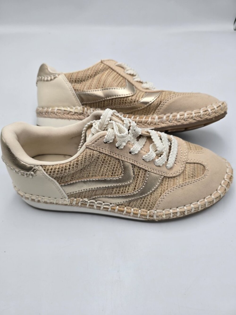 Universal Thread Sneaker flat - Picture 2 of 3